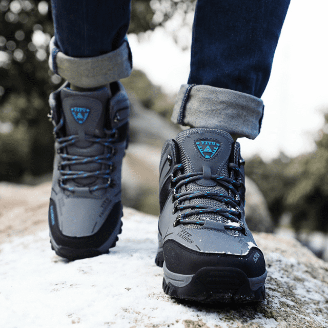 Bota HikeQuest